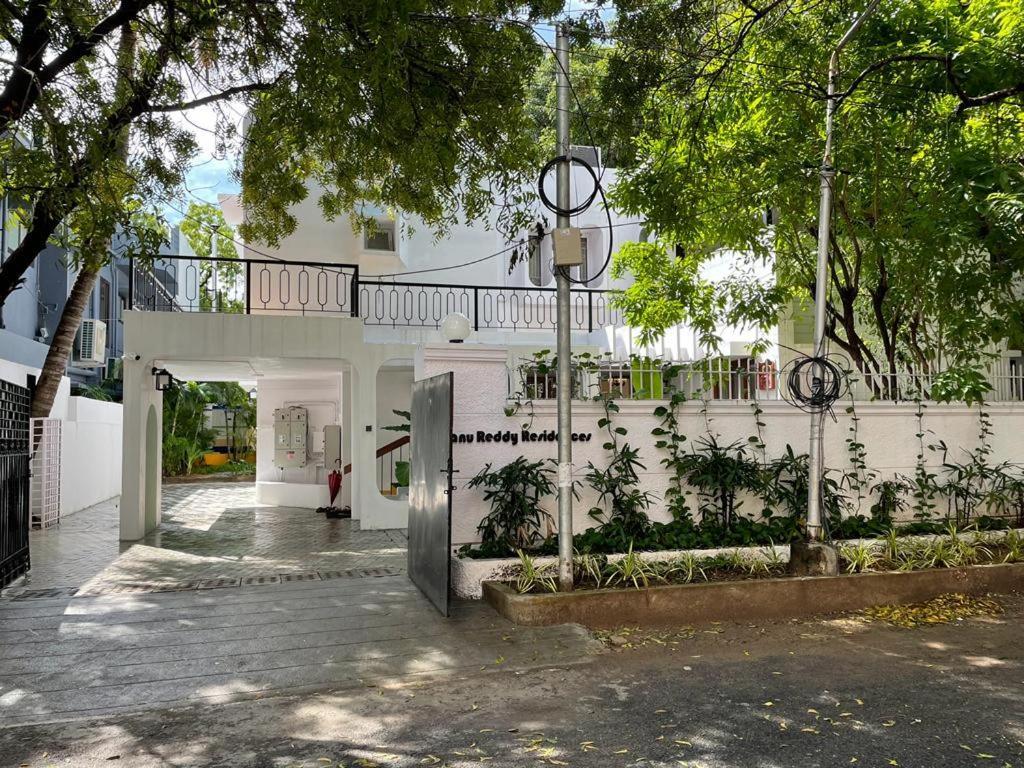 Hanu Reddy Residences - Nawab Habibullah Avenue Chennai Extérieur photo