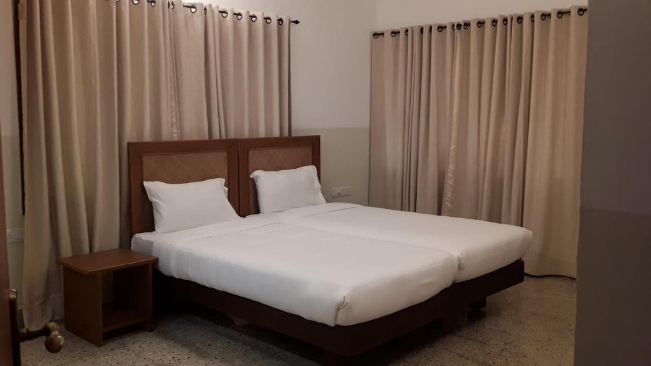 Hanu Reddy Residences - Nawab Habibullah Avenue Chennai Extérieur photo