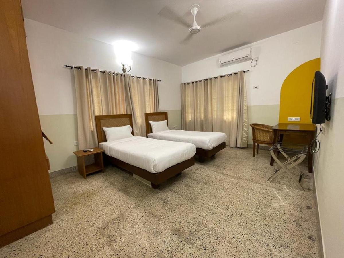 Hanu Reddy Residences - Nawab Habibullah Avenue Chennai Extérieur photo
