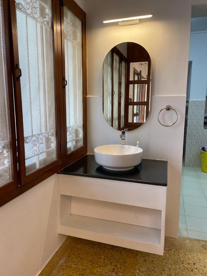 Hanu Reddy Residences - Nawab Habibullah Avenue Chennai Extérieur photo
